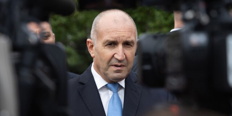 Румен Радев: ДПС на Пеевски овладява ГЕРБ и управлението на страната