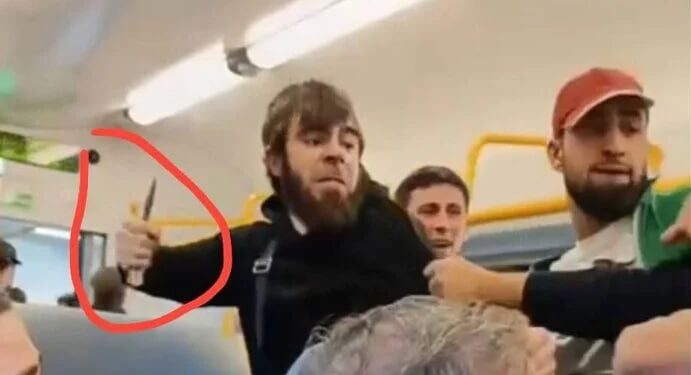 Брадати кавказци извадиха ножове на руска кондукторка, спецназ зрелищно ги изтърбуши ВИДЕО