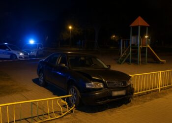 Мъртво пиян украинец се вряза в детска площадка в Несебър