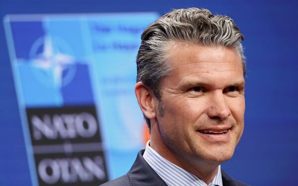 Пентагонът иска да смени властта във Венецуела