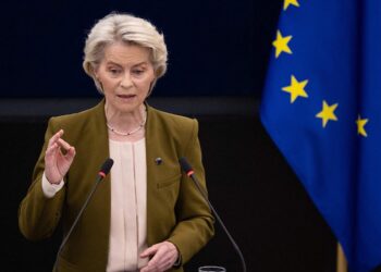 1984: Урсула фон дер Лайен създава Министерство на истината, насочено срещу неудобните медии