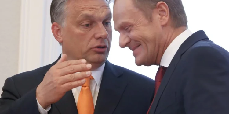 Орбан отрезвява Туск: Разберете, че Унгария не е във война!