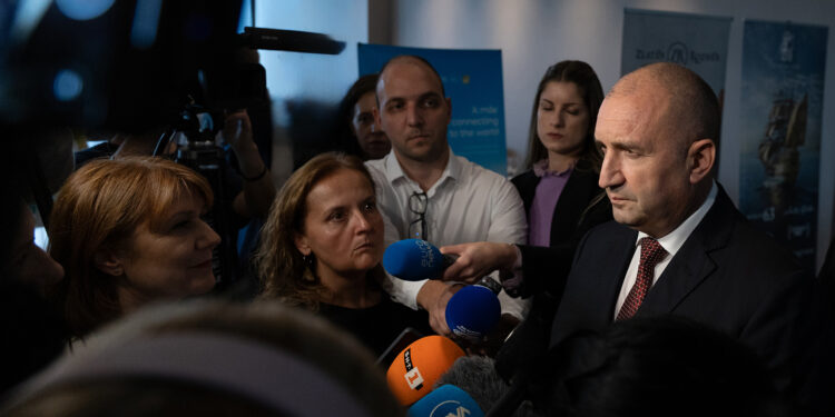 Радев: Пеевски управлява, Борисов изпълнява – това е коалицията „Магнитски“