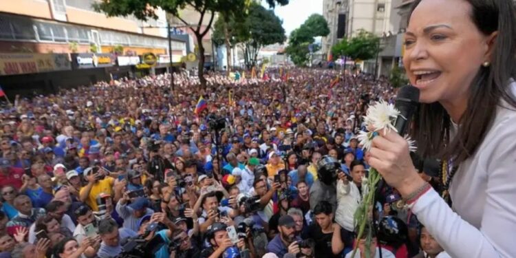 Носителката на Нобелова награда за мир Мачадо призова САЩ да бомбардират родината й – Венецуела