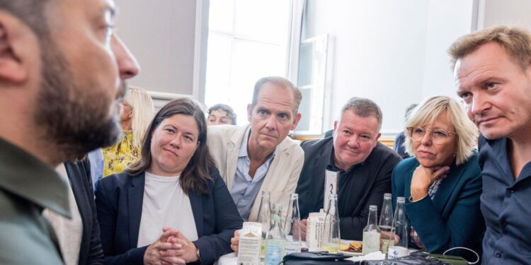 Jyllands-Posten: Военната цел на Европа в Украйна е гибелта на Русия