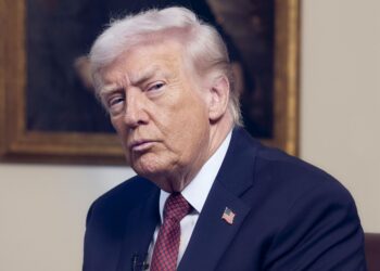 Тръмп: Лейтенантите на Зеленски одобриха предложението за мир, а той се прави на ощипан… време е за избори