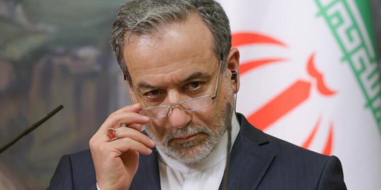 Иран обвини САЩ и Израел за масовите безредици. Мосад потвърди, че има свои агенти на терен